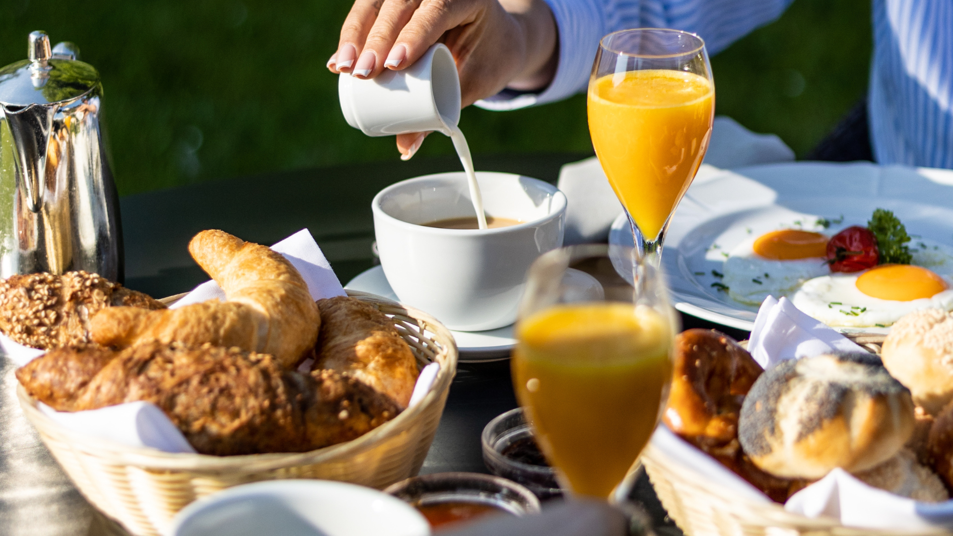 Frühstück im Hotel Adula